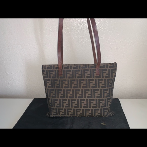 fendi zucca shopper tote